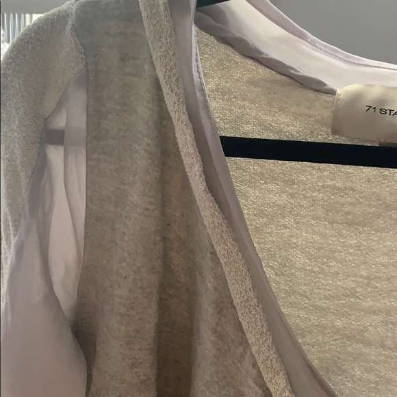 71 Stanton - Pretty, open front sweatshirt - Picture 6 of 10